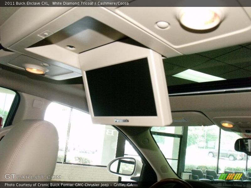 White Diamond Tricoat / Cashmere/Cocoa 2011 Buick Enclave CXL