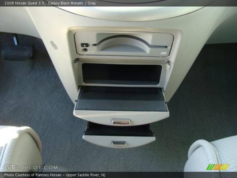 Galaxy Black Metallic / Gray 2008 Nissan Quest 3.5
