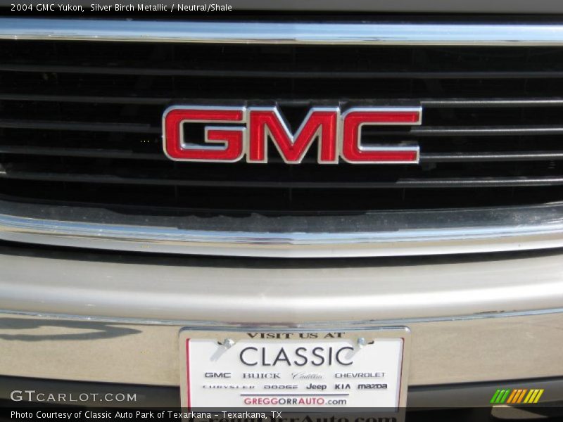 Silver Birch Metallic / Neutral/Shale 2004 GMC Yukon