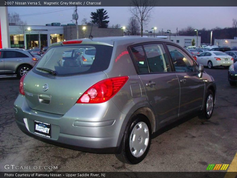 Magnetic Grey Metallic / Charcoal 2007 Nissan Versa S