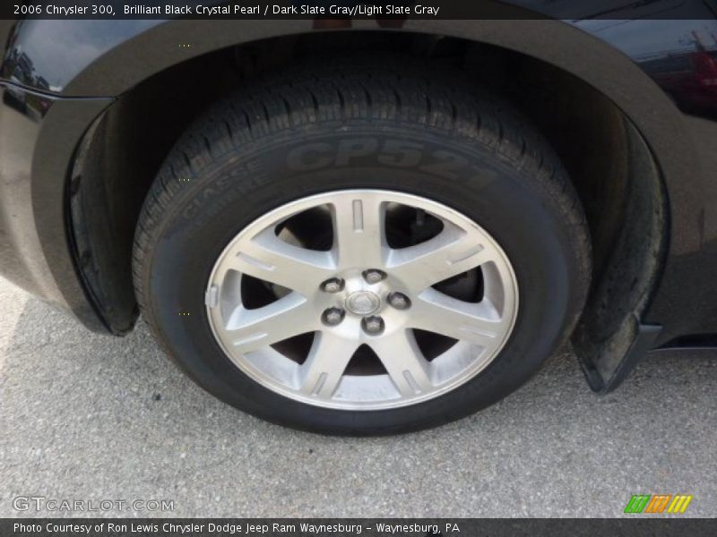 Brilliant Black Crystal Pearl / Dark Slate Gray/Light Slate Gray 2006 Chrysler 300