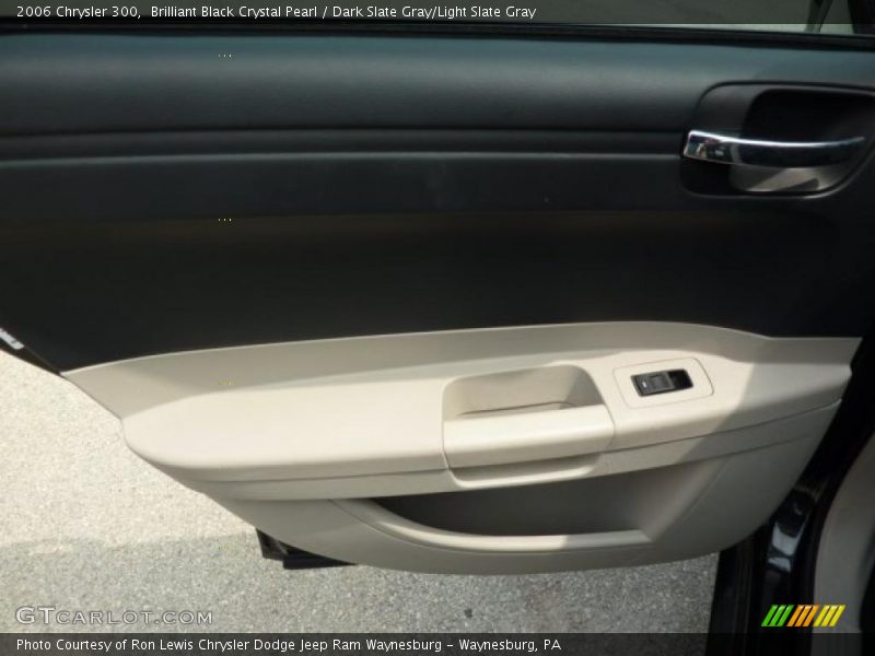 Brilliant Black Crystal Pearl / Dark Slate Gray/Light Slate Gray 2006 Chrysler 300