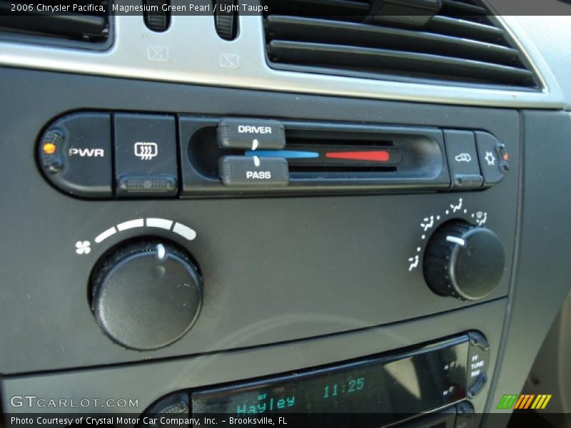 Magnesium Green Pearl / Light Taupe 2006 Chrysler Pacifica