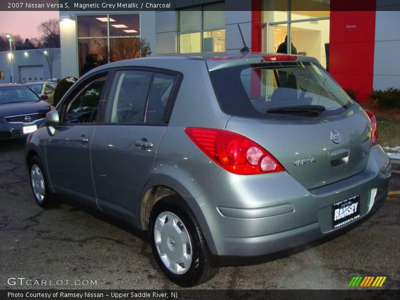 Magnetic Grey Metallic / Charcoal 2007 Nissan Versa S