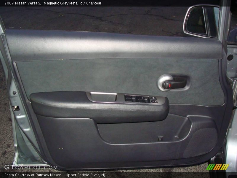 Magnetic Grey Metallic / Charcoal 2007 Nissan Versa S