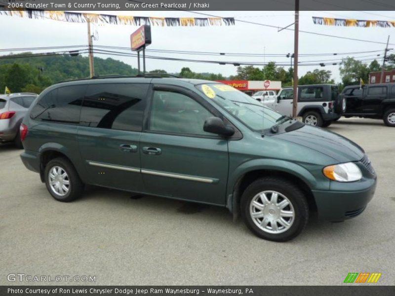 Onyx Green Pearlcoat / Khaki 2004 Chrysler Town & Country Touring