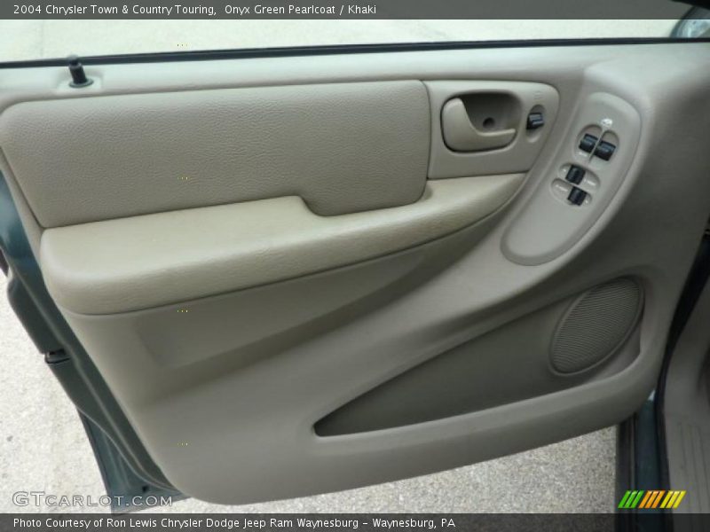 Onyx Green Pearlcoat / Khaki 2004 Chrysler Town & Country Touring