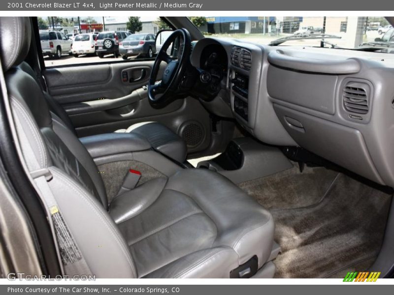 Light Pewter Metallic / Medium Gray 2001 Chevrolet Blazer LT 4x4