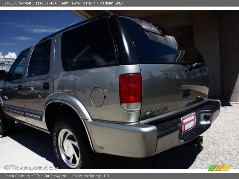 Light Pewter Metallic / Medium Gray 2001 Chevrolet Blazer LT 4x4
