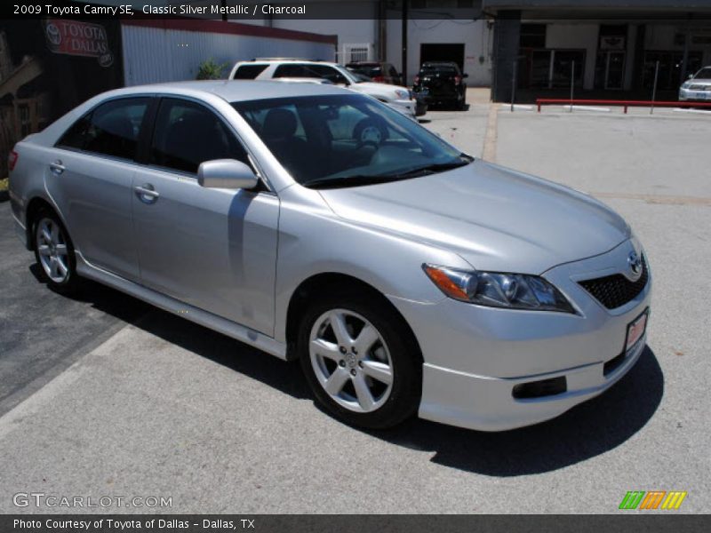 Classic Silver Metallic / Charcoal 2009 Toyota Camry SE