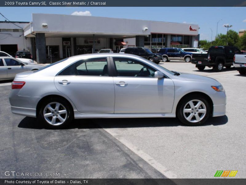 Classic Silver Metallic / Charcoal 2009 Toyota Camry SE