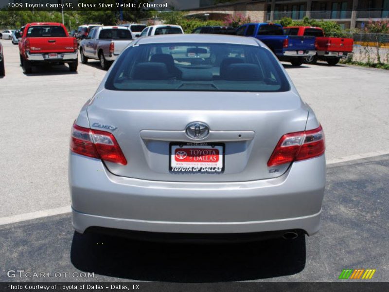 Classic Silver Metallic / Charcoal 2009 Toyota Camry SE