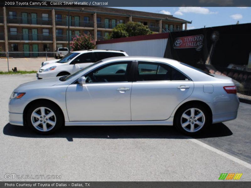 Classic Silver Metallic / Charcoal 2009 Toyota Camry SE