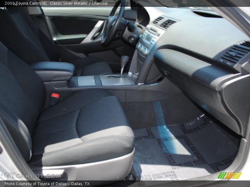 Classic Silver Metallic / Charcoal 2009 Toyota Camry SE