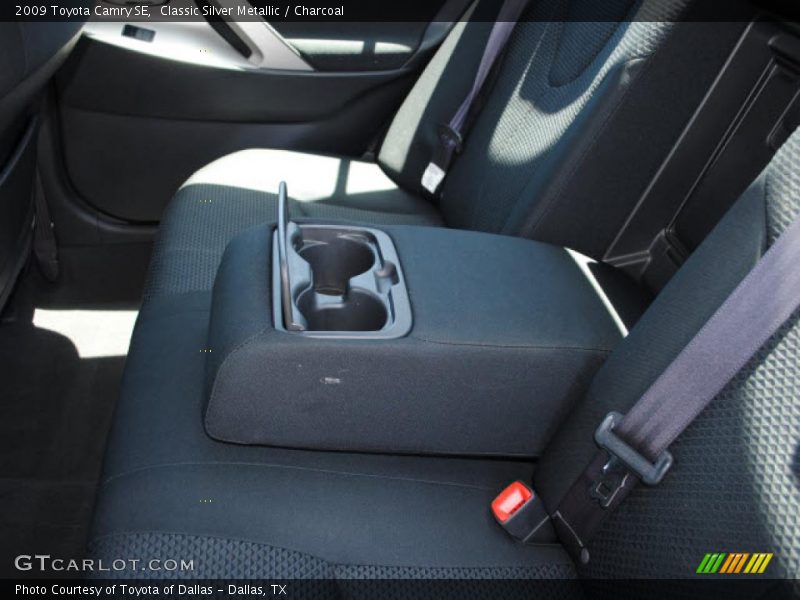 Classic Silver Metallic / Charcoal 2009 Toyota Camry SE