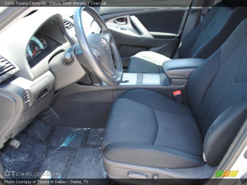 Classic Silver Metallic / Charcoal 2009 Toyota Camry SE