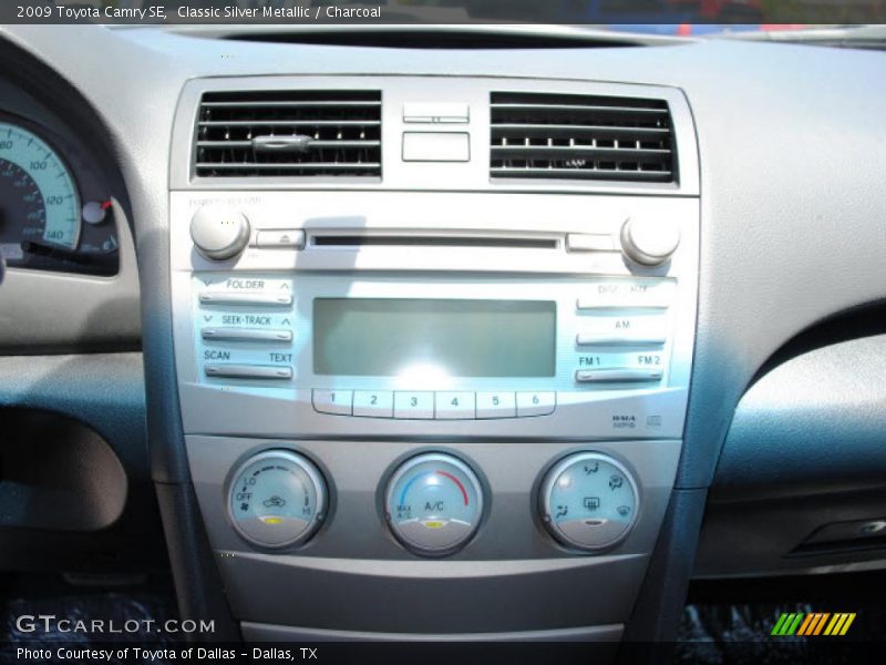 Classic Silver Metallic / Charcoal 2009 Toyota Camry SE