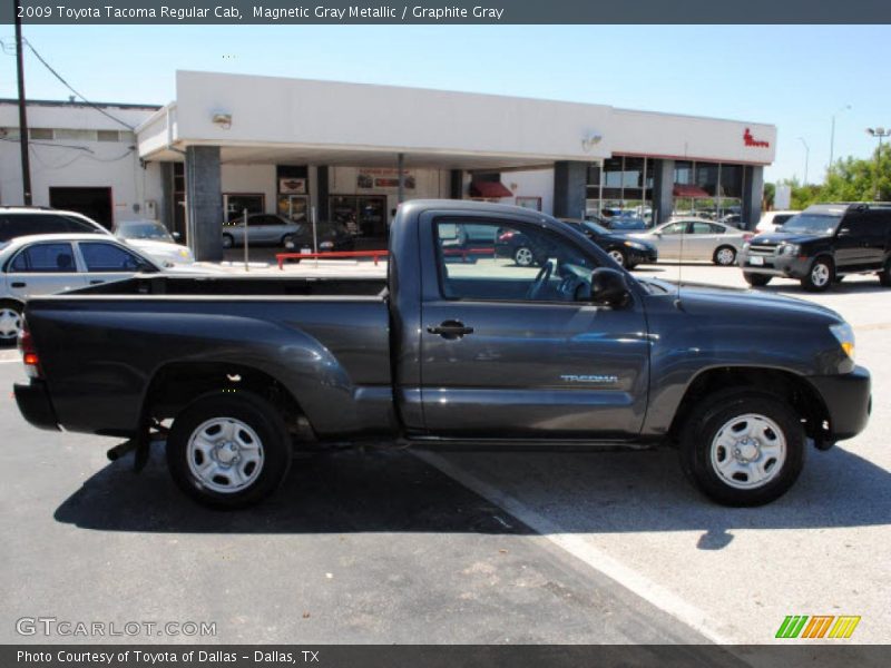 Magnetic Gray Metallic / Graphite Gray 2009 Toyota Tacoma Regular Cab