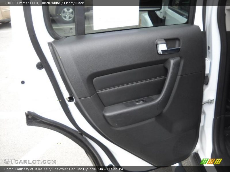Birch White / Ebony Black 2007 Hummer H3 X