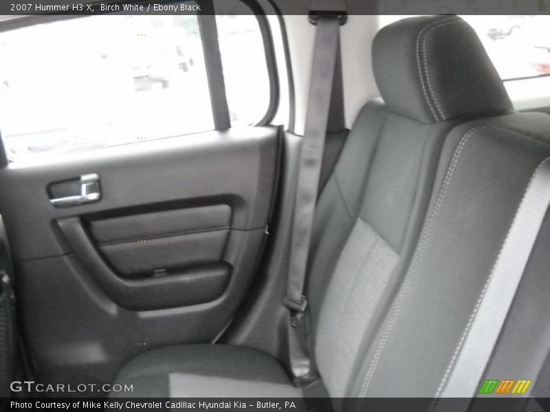 Birch White / Ebony Black 2007 Hummer H3 X