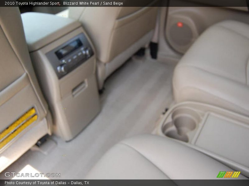 Blizzard White Pearl / Sand Beige 2010 Toyota Highlander Sport