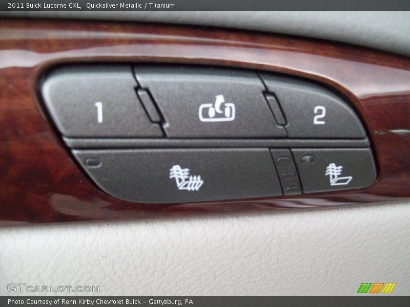 Quicksilver Metallic / Titanium 2011 Buick Lucerne CXL