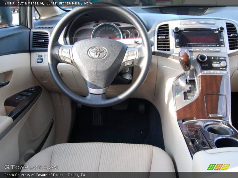 Sunset Bronze Mica / Ivory 2010 Toyota Venza I4