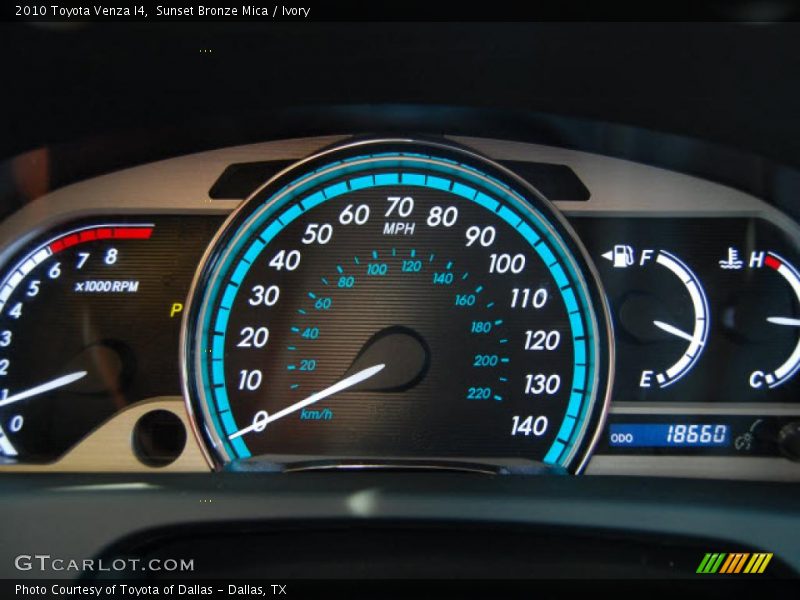 Sunset Bronze Mica / Ivory 2010 Toyota Venza I4