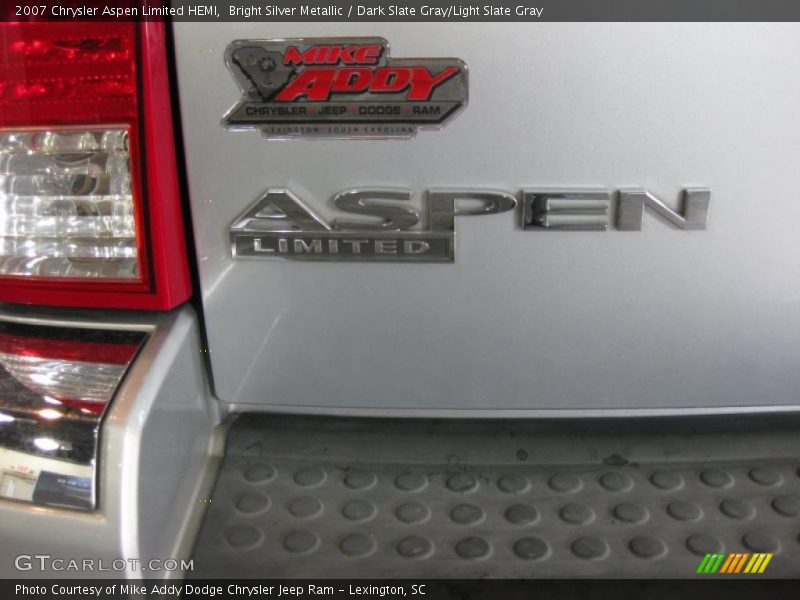 Bright Silver Metallic / Dark Slate Gray/Light Slate Gray 2007 Chrysler Aspen Limited HEMI