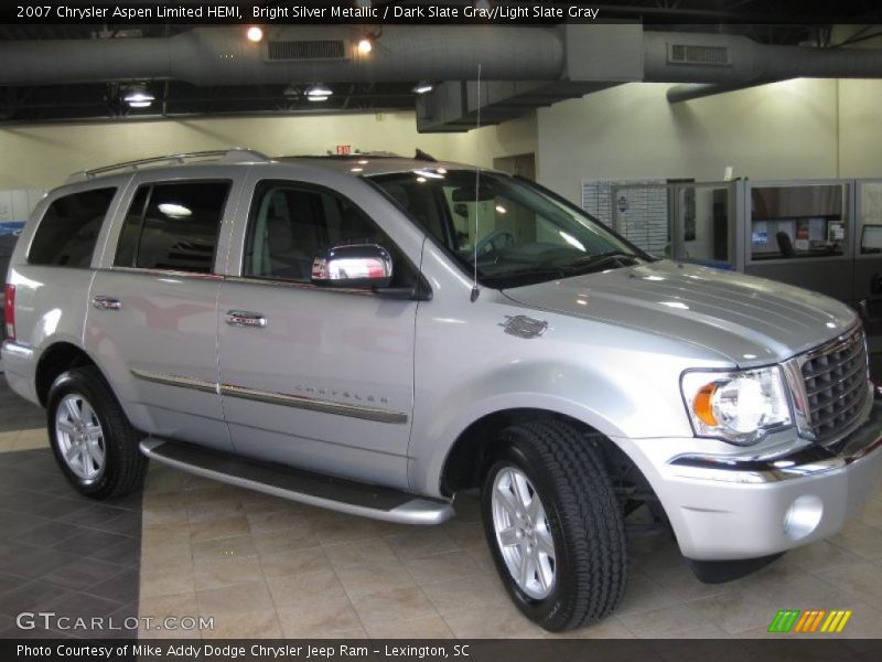 Bright Silver Metallic / Dark Slate Gray/Light Slate Gray 2007 Chrysler Aspen Limited HEMI