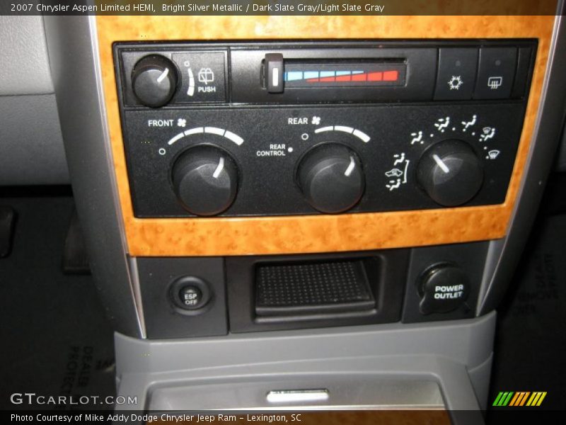 Bright Silver Metallic / Dark Slate Gray/Light Slate Gray 2007 Chrysler Aspen Limited HEMI