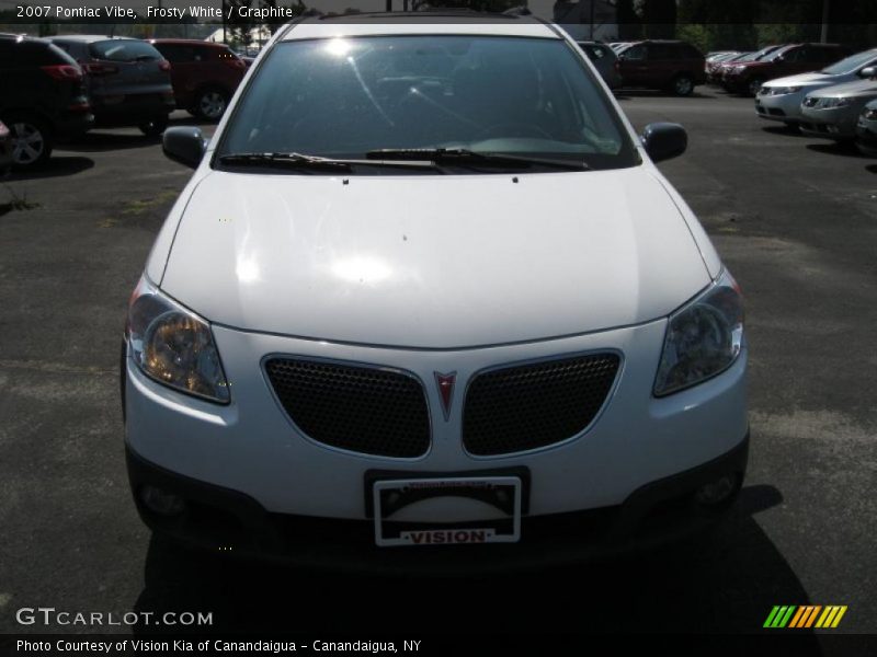 Frosty White / Graphite 2007 Pontiac Vibe