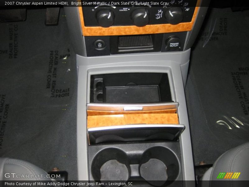Bright Silver Metallic / Dark Slate Gray/Light Slate Gray 2007 Chrysler Aspen Limited HEMI
