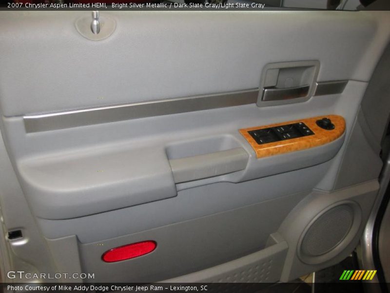 Bright Silver Metallic / Dark Slate Gray/Light Slate Gray 2007 Chrysler Aspen Limited HEMI