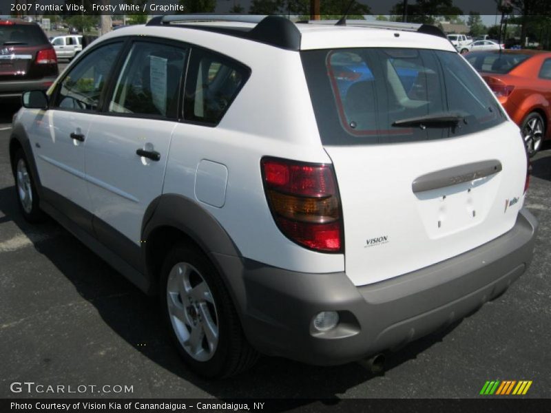 Frosty White / Graphite 2007 Pontiac Vibe