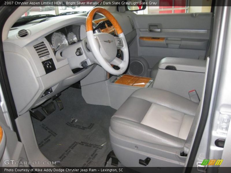 Bright Silver Metallic / Dark Slate Gray/Light Slate Gray 2007 Chrysler Aspen Limited HEMI
