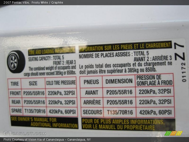Frosty White / Graphite 2007 Pontiac Vibe