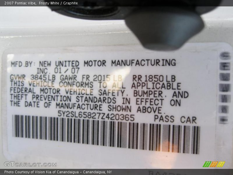 Frosty White / Graphite 2007 Pontiac Vibe