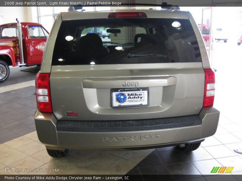 Light Khaki Metallic / Pastel Pebble Beige 2008 Jeep Patriot Sport