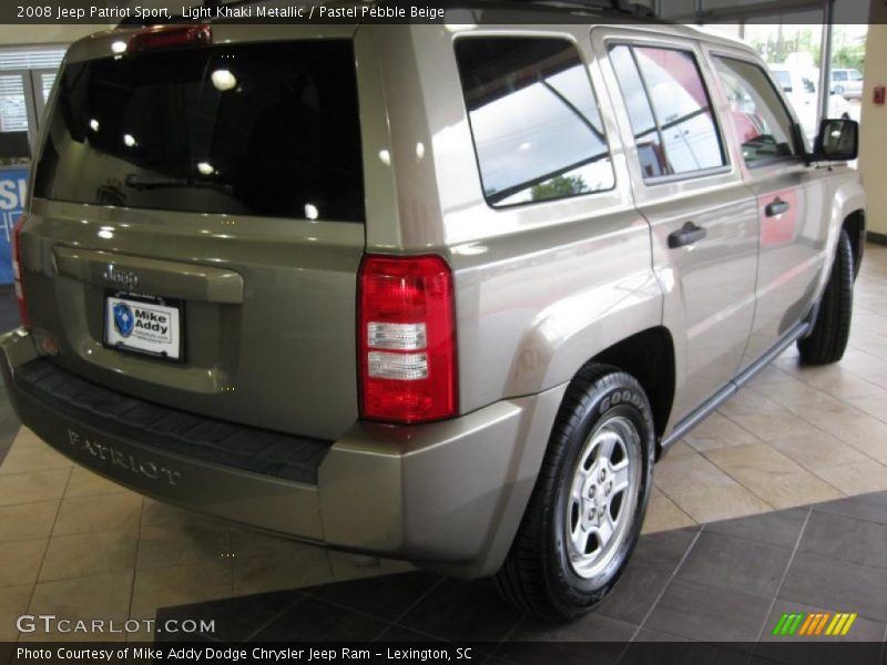 Light Khaki Metallic / Pastel Pebble Beige 2008 Jeep Patriot Sport
