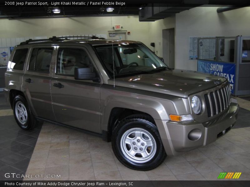 Light Khaki Metallic / Pastel Pebble Beige 2008 Jeep Patriot Sport