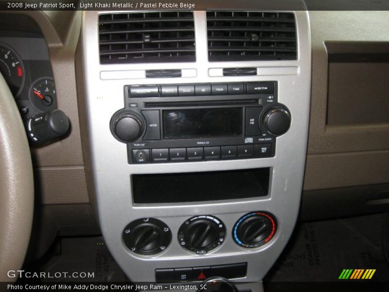 Light Khaki Metallic / Pastel Pebble Beige 2008 Jeep Patriot Sport