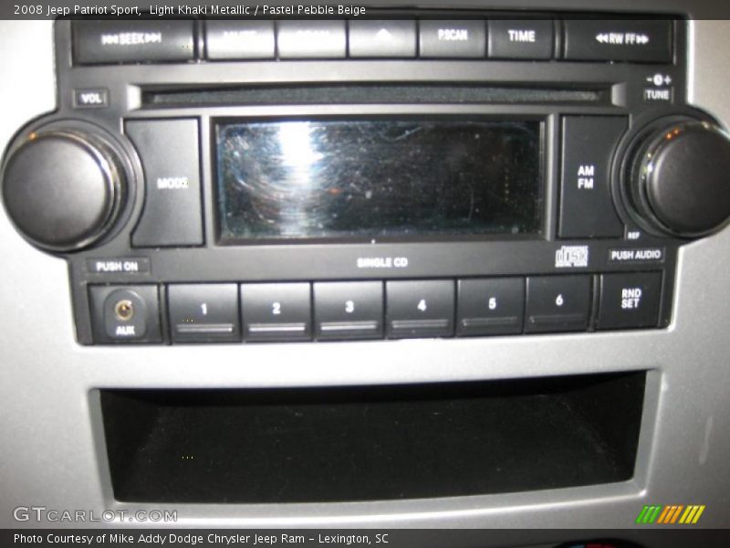 Light Khaki Metallic / Pastel Pebble Beige 2008 Jeep Patriot Sport