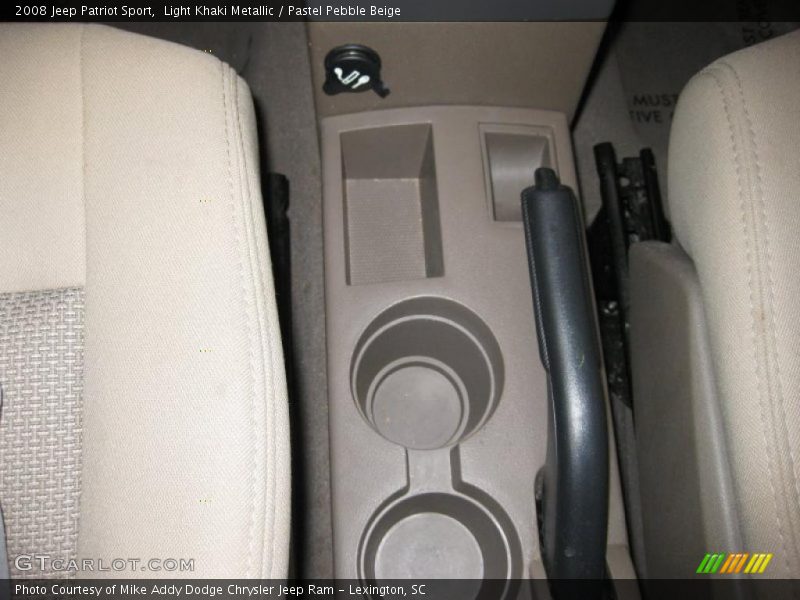 Light Khaki Metallic / Pastel Pebble Beige 2008 Jeep Patriot Sport