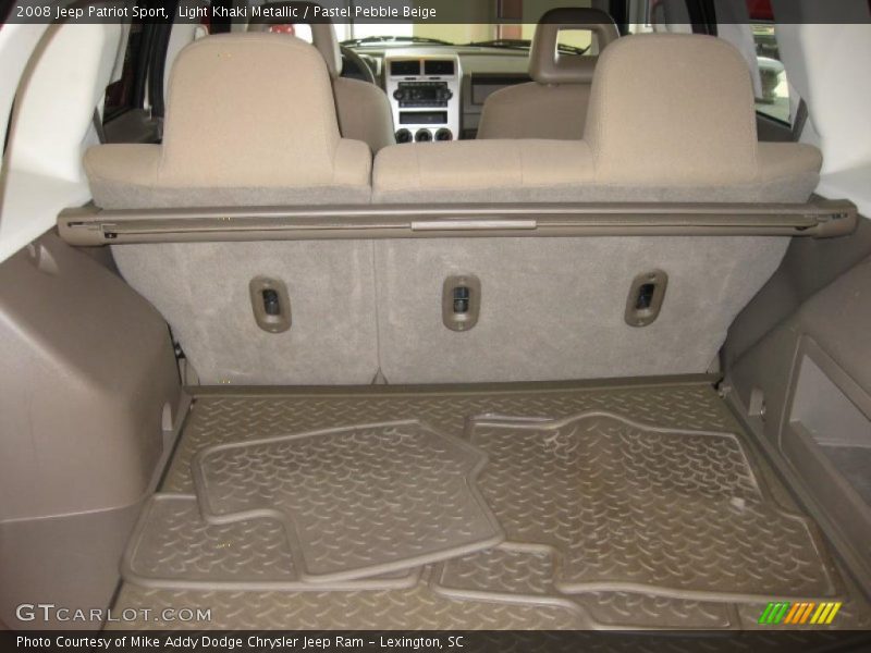 Light Khaki Metallic / Pastel Pebble Beige 2008 Jeep Patriot Sport