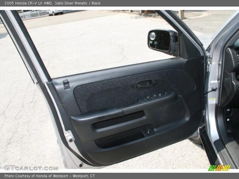 Satin Silver Metallic / Black 2005 Honda CR-V LX 4WD