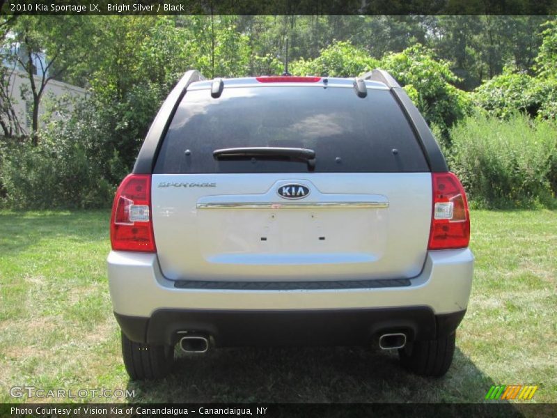 Bright Silver / Black 2010 Kia Sportage LX
