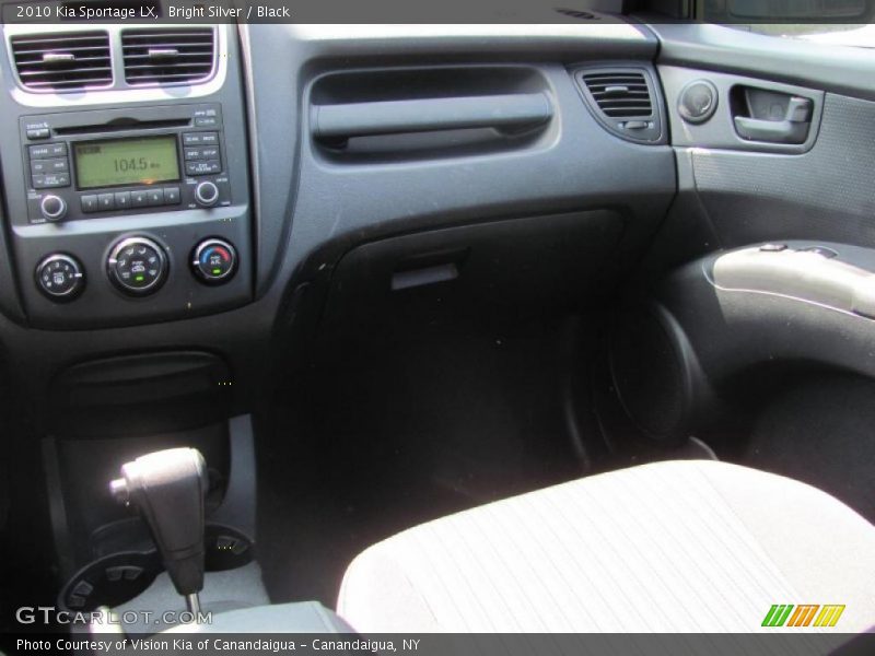 Bright Silver / Black 2010 Kia Sportage LX