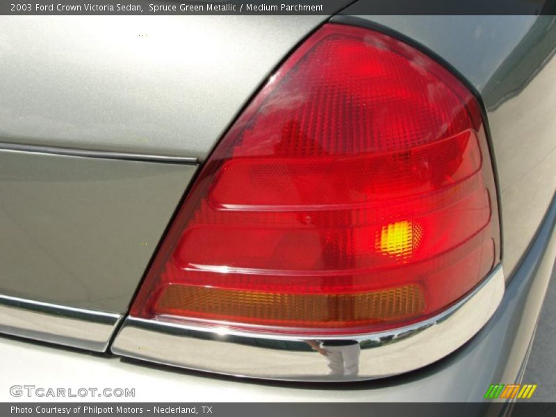 Spruce Green Metallic / Medium Parchment 2003 Ford Crown Victoria Sedan