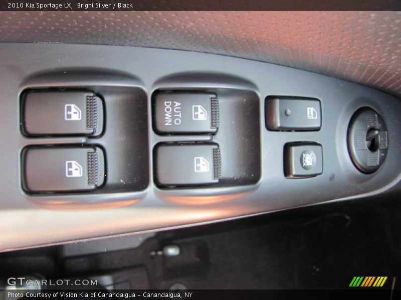 Bright Silver / Black 2010 Kia Sportage LX